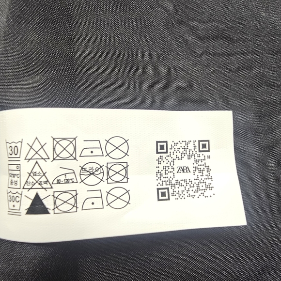 Zara Women's Black Velvet Puff Crop Jacket XS Zip Front Pockets Lined - Picture 7 of 7